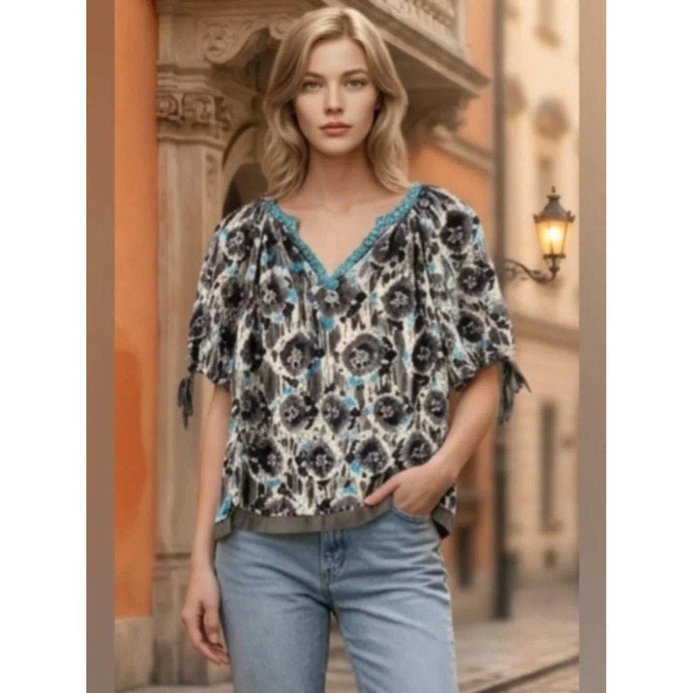 Karen Kane Silk Blouse XS Grey Blue Abstract Tie Dye Beaded V-Neck Puff Sleeve